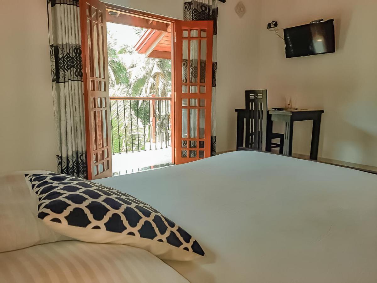 Hotel White House Ratnapura Buitenkant foto