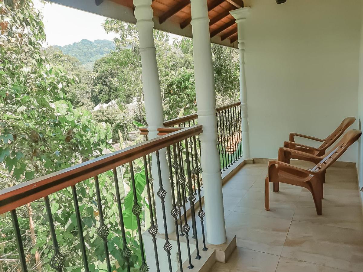 Hotel White House Ratnapura Buitenkant foto