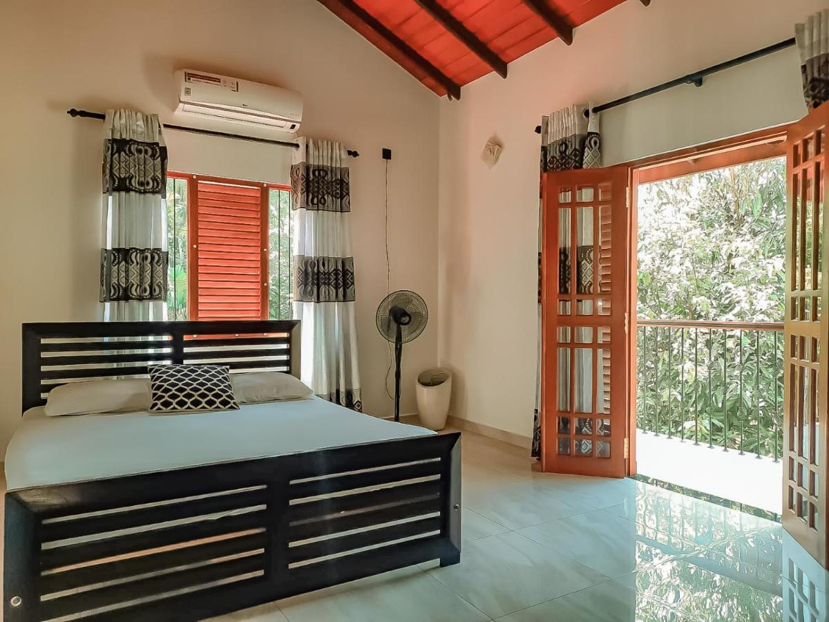 Hotel White House Ratnapura Buitenkant foto